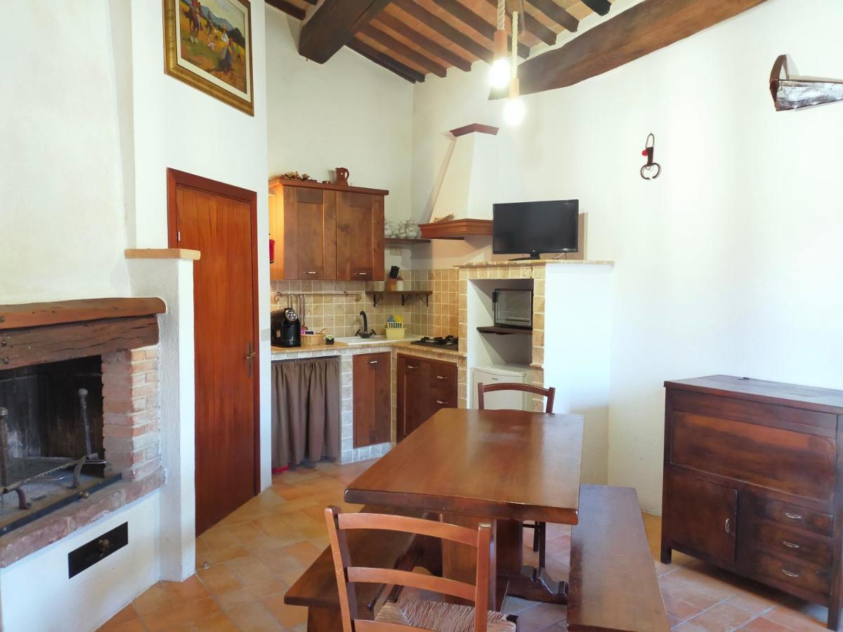 Il Borgo Del Lupo Villa Sarteano Buitenkant foto