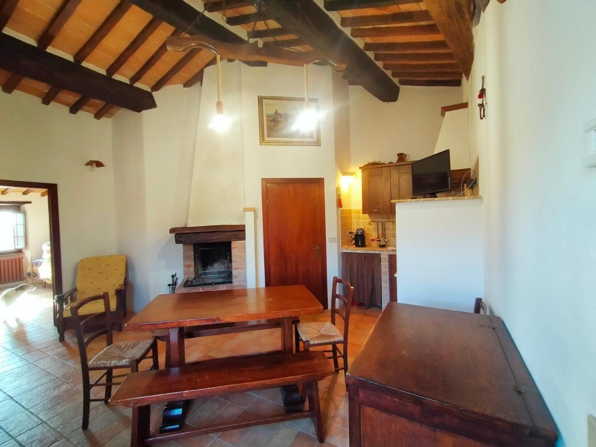 Il Borgo Del Lupo Villa Sarteano Buitenkant foto