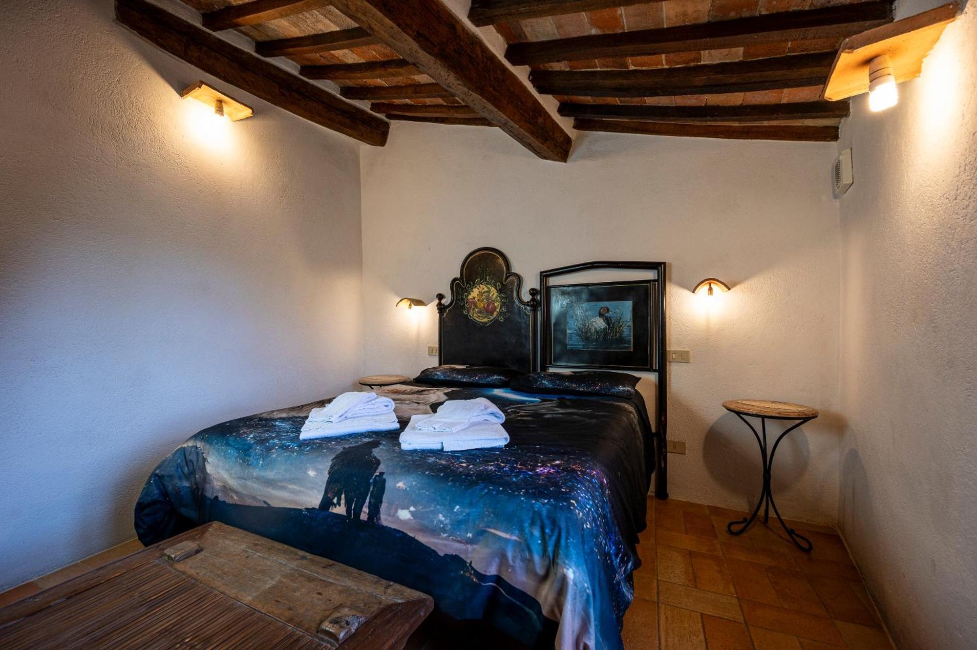 Il Borgo Del Lupo Villa Sarteano Buitenkant foto